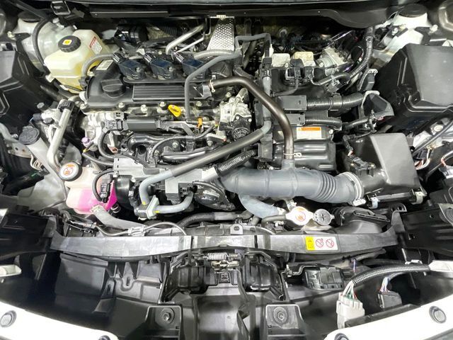 親切・丁寧な専門メカニックスタッフが応対！・車検・点検整備・事故等の修理などアフターサービスも安心。お車のカスタマイズもネクステージのサービススタッフまでご相談ください！