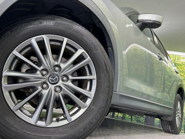 【純正17インチアルミホイール】外観にマッチした純正アルミホイールを装着しております。各種社外アルミホイールや、スタッドレスタイヤも取扱いしております。是非ご相談ください♪