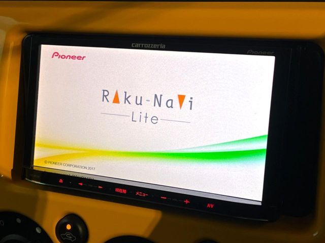 【ナビゲーション】目的地までしっかり案内してくれる使いやすいナビ。Bluetooth接続すればお持ちのスマホやMP3プレイヤーの音楽を再生可能！毎日の運転がさらに楽しくなります！！