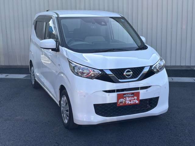 初めてお車をご購入される方でも大丈夫！知識・経験共に豊富なスタッフが親切・丁寧にお客様にピッタリなお車をご案内させて頂きます。ご購入後のアフターケアなど、お困りな事は何でもご相談ください！