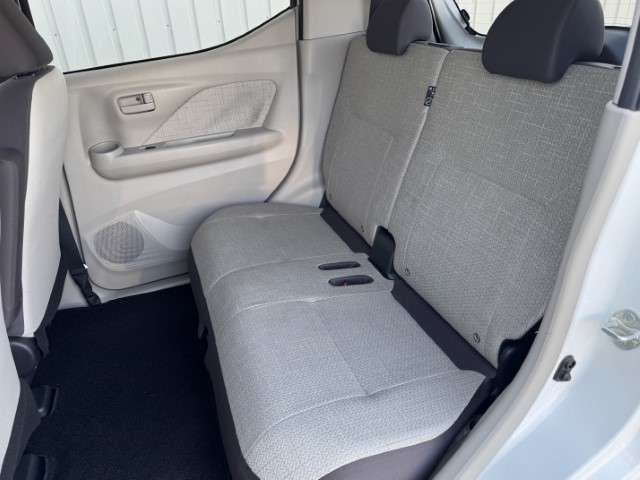 お客様に隅々まで見ていただけるよう展示車両は常に綺麗に仕上げております！お客様のご来店、スタッフ一同心よりお待ち申し上げます。