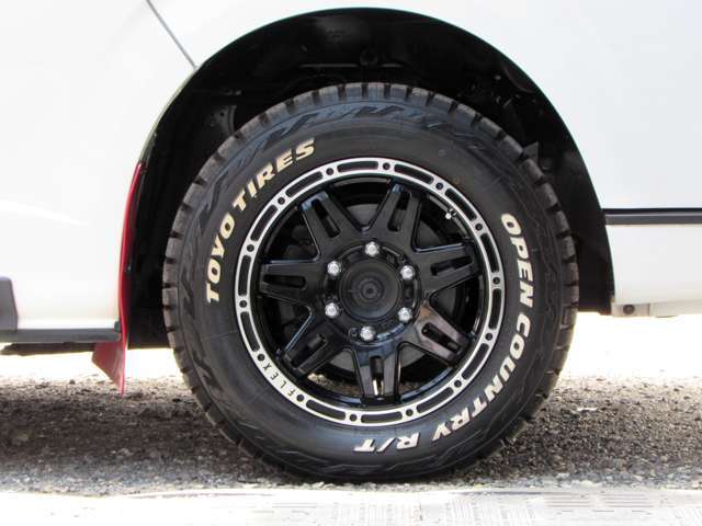 【5型2.8ディーゼル4WD寒冷地】スーパーGL　パール　TSS衝突軽減　TRDスポーツバケットシート＆バンパーガード＆赤マッドフラップ　カロッツェリアBtオーディオフルセグナビ