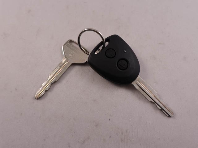 ご購入後のアフターサービスもご提供となりますので、店頭商談並びに店頭納車可能で愛知・岐阜・三重・静岡の東海4県にお住まいの方にのみ販売させていただきます。