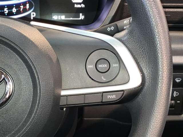 運転中のオーディオ操作はステアリングスイッチで！目線を外さないから安全性がUP♪