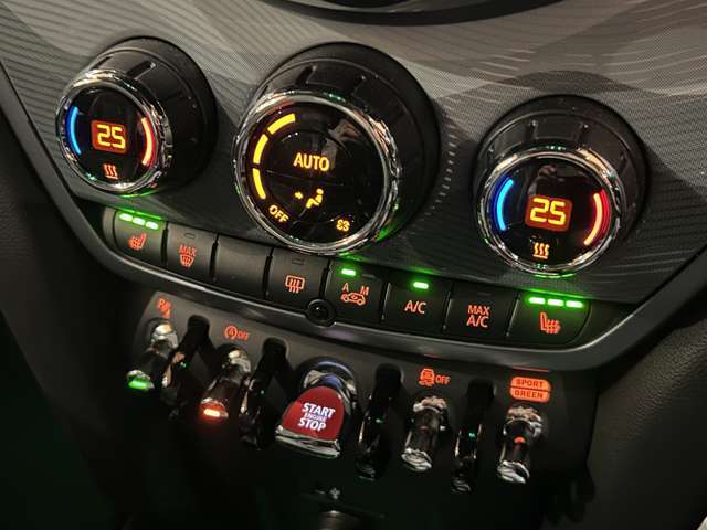 修復歴（事故歴）のある車は販売致しません！※当社基準による調査の結果、修復歴車と判断された車両は一部店舗を除き、販売を行なっておりません。万一、納車時に修復歴があった場合にはご契約の解除等に応じます。