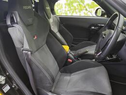 「この車の写真をもっと見たい」「状態が気になる」「この装備はついている？」どんな小さな疑問でもお気軽にお問い合わせください！