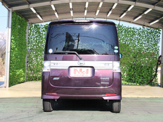 「当社のこだわり」☆全車事故歴無し（日本査定協会基準）　☆全車8万キロ以内の良質車（メーター管理システム基準）　☆全車保証付き（国の認定工場での整備）快適なカーライフをお過ごしください♪