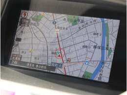 純正HDD（ハードディスク）ナビ搭載車！！地図データの情報量や音楽CDの録音機能が魅力です！一度録音されたCDは車内保管の必要が無く、場所を有意義に使用できます！！