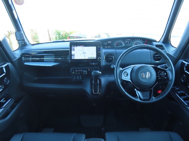 運転席からの視認性も良く運転しやすいです♪