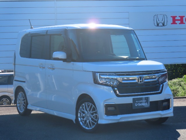 お買い上げいただいたお車は、ご納車前に定期点検を実施いたします。さまざまな基準で、クルマ本体や装備などHondaディーラー専門スタッフが点検・整備まで行うのでご安心下さい。