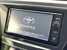 【純正ナビ】人気の純正ナビを装備。オーディオ機能も充実しており、Bluetooth接続すればお持ちのスマホやMP3プレイヤーの音楽を再生可能！毎日の運転がさらに楽しくなります！！
