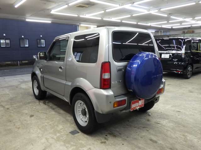 オートエムワンには多数車種様々な在庫がございます。きっとお気に入りの1台に出会えるはずです！