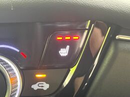 【シートヒーター】寒い日に重宝するシートヒーター！エアコンより早く温まってくれるので寒がりの人も安心ですね♪エアコンの温風は乾燥するから苦手、という方にもをおすすめです。