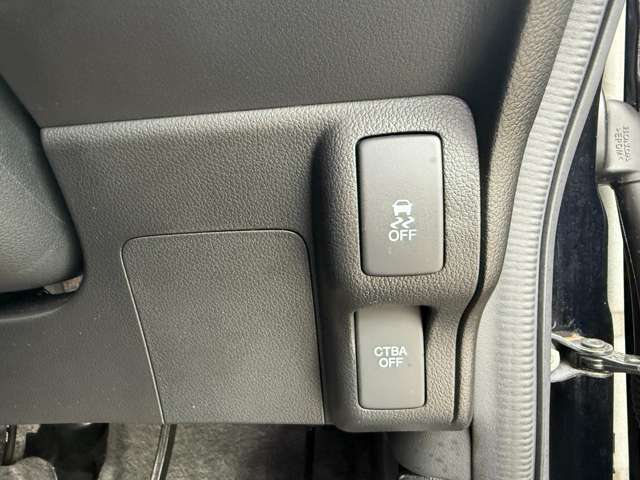 ナビ、オーディオ各種取扱いしています。コストパフォーマンスに優れたものからハイクオリティな機種まで　クレジットに組み込む事ももちろん可能です。詳細は営業スタッフまで！