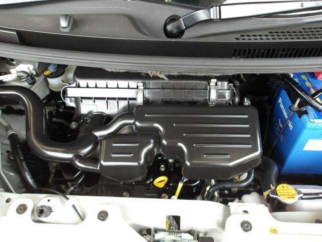 エンジンルーム内も高品質カー洗浄技術「まるまるクリン」実施済みです！