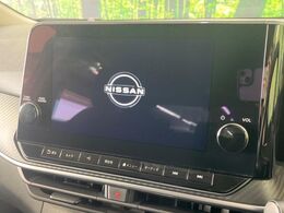 【メーカー純正9型ナビ】インテリアに溶け込むスタイリッシュな「専用設計」メーカーナビを装備♪視認性や操作性など基本性能にも優れ、より上質なカーライフをお楽しみいただけます。