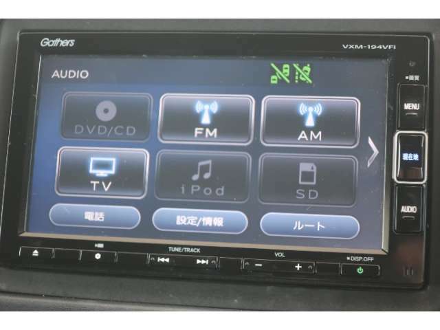 CD/DVD フルセグTV    Bluetoothオーディオ FM/AMラジオ再生機能付き