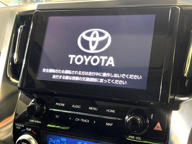 【9インチ　ディスプレイオーディオ大画面ディスプレイへお持ちのスマートフォンと連携して、ナビやbluetoothでの音楽再生が可能です♪デザインはもちろん操作性も良好！別途ナビ機能の取付可能です♪