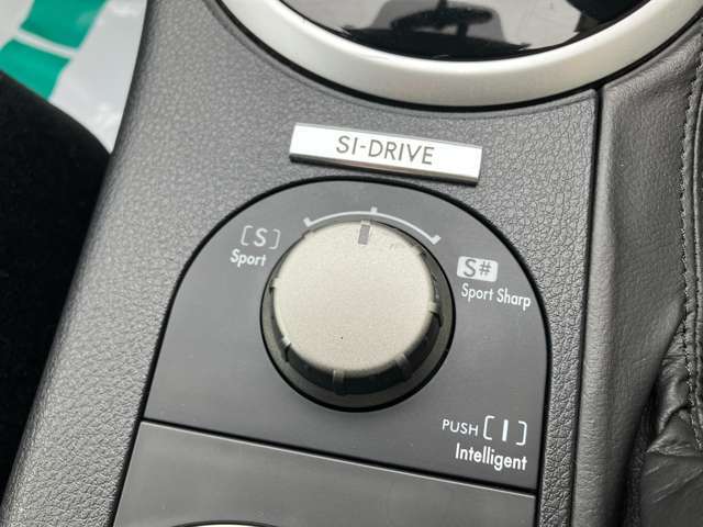 SI-DRIVE装備♪運転者がモードを任意に切り替えることで1台の車で3つの異なる走行性能を愉しむことが出来ます♪♪