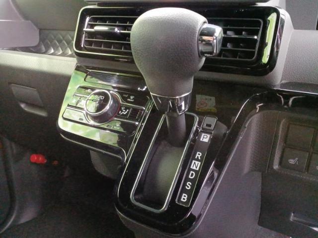 国産車から輸入車まで多様なお客様のニーズのお応えできるように、全国規模で豊富な在庫展開！車のことならWECARSへ！