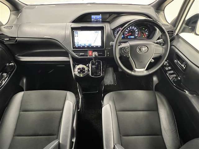 シート位置が高めで車両感覚がつかみやすく運転しやすい！両側スライドドアだから狭い駐車場での乗り降りはもちろん荷物の載せおろしが楽々！