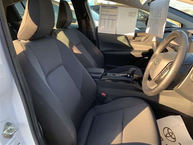 【運転席・助手席】です！実際お座りいただくのが分かりやすいと思いますので、ぜひお気軽にご来店ください♪状態もいいですよ☆