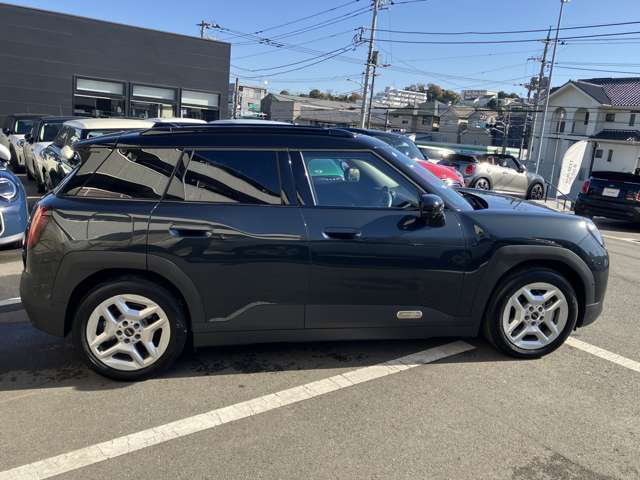 正規ディーラー工場なので、アフターサービスもお任せ下さい。