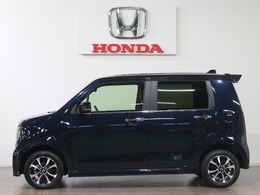 ボディカラーはミットナイトブルービームメタリックです。