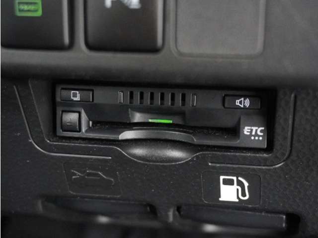 今や必需品の◆ETC車載器　装備車◆　有料道路を利用する際にスムースに通過でき、わずらわしい料金支払いから開放されます！