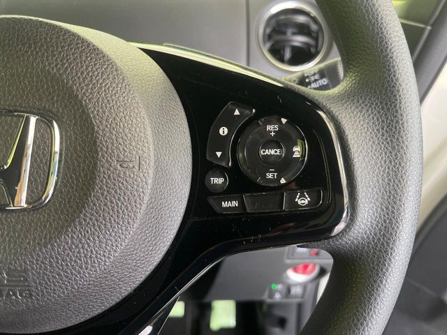 【アダプティブクルーズコントロール】高速道路での長距離走行が楽に！！自動で速度を保つクルーズコントロールが、衝突軽減システムと連携し、前方の車両を感知して車間を保つように速度調節してくれます！！