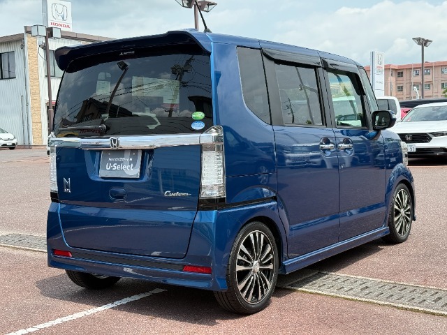 便利な両側スライドドア車です。