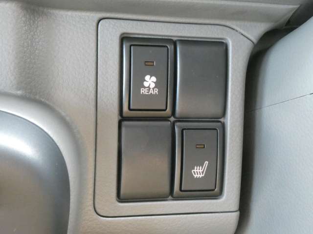 シートヒーター完備！寒い時期でも快適に運転できます♪