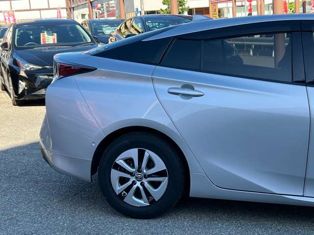 弊社は、お客さまのニーズにお応え出来るよう、豊富な車種を取り揃えております。お乗り換えの際も、是非、よろしくお願いいたします。