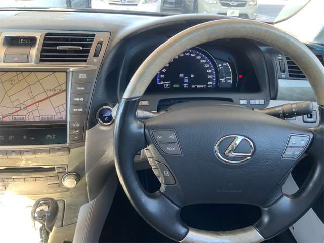 お支払い方法はオートローンまたはクレジットカード払い対応●買取り、下取り強化キャンペーン中●当社買取りスタッフにより高額査定致します●お気軽にお申し付け下さい