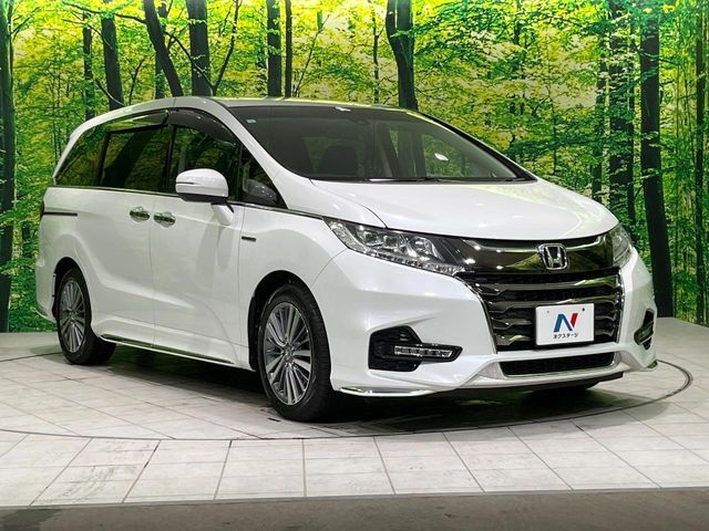 大好評のボディコーティング「弾スプラッシュコート」もご納車までに施工可能。通常のガラスコートと異なる、耐久年数6年の無機質ガラスコーティングが、ボディをキレイな状態に保ってくれます。