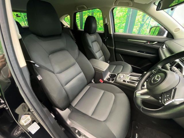 【問合せ：0776-53-4907】運転席シート廻りは使用感も少なく、良好な状態となっています。前オーナー様が丁寧に使っていたことがよくわかりますね。