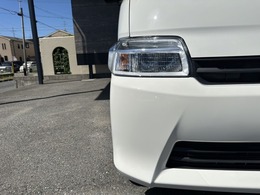 4WD/トヨタセーフティセンス/コーナーセンサー/アイドリングストップ/キーレスエントリー/Wエアバッグ/パワーウインドウ/横滑り防止装置/ヘッドライトレベライザー/純正ホイール/登録済未使用車