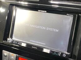 【ナビゲーション】使いやすいナビで目的地までしっかり案内してくれます。各種オーディオ再生機能も充実しており、お車の運転がさらに楽しくなります！！