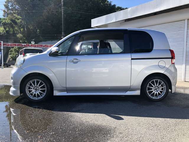 モデリスタエアロ　1オーナー　SDナビ　Bluetooth　バックカメラ　HIDオートライト＆フォグ　ステアスイッチ　本革ステアリング　片側パワスラ　シートヒーター　16インチアルミ　ナノイー　ETC