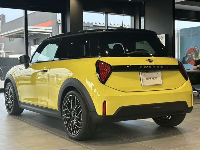 MINIのカスタマイズならMINI山口にお任せください！エクステリアやインテリア、多彩な純正オプションが豊富なMINI！ご相談承ります。