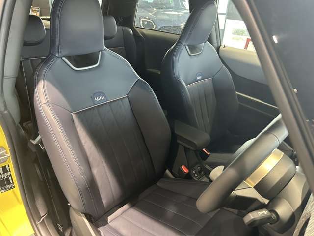 シートヒーター付きです！スイッチを入れると30秒で背中とお尻がすぐ暖かくなります！