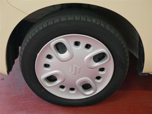 ホイールキャップ付きです