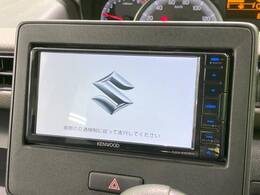 【純正ナビ】人気の純正ナビを装備しております。ナビの使いやすさはもちろん、オーディオ機能も充実！キャンプや旅行はもちろん、通勤や買い物など普段のドライブも楽しくなるはず♪