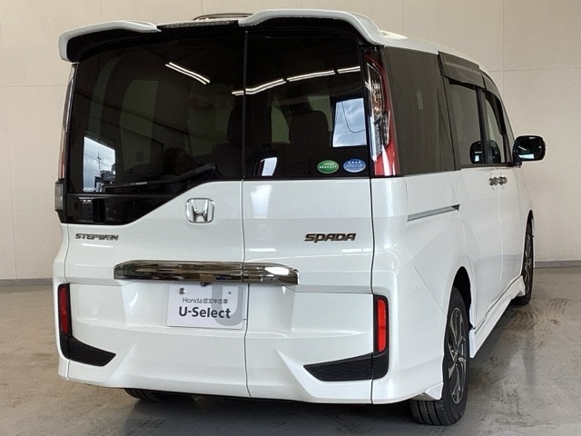 【Honda認定中古車 U-Select】　は3つの安心をお約束します。　1　Hondaのプロが整備した安心。 2　第三者機関がチェックした安心。　3　購入後もHondaが保証する安心。