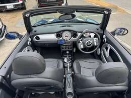 【インパネ周り】視界がよく運転しやすい設計となっております。日々のドライブを飽きさせません♪