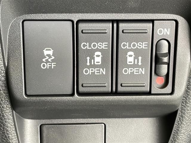【運転席操作部】快適なドライブを楽しむための機能が装備されています！運転席から触れるので、使いやすいです！除菌プランいれていただくと、さらに清潔で安心していただけます！