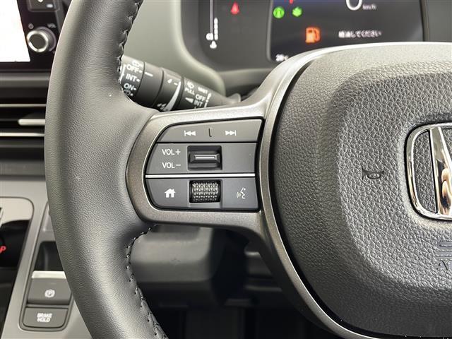 【運転席操作部】快適なドライブを楽しむための機能が装備されています！運転席から触れるので、使いやすいです！除菌プランいれていただくと、さらに清潔で安心していただけます！