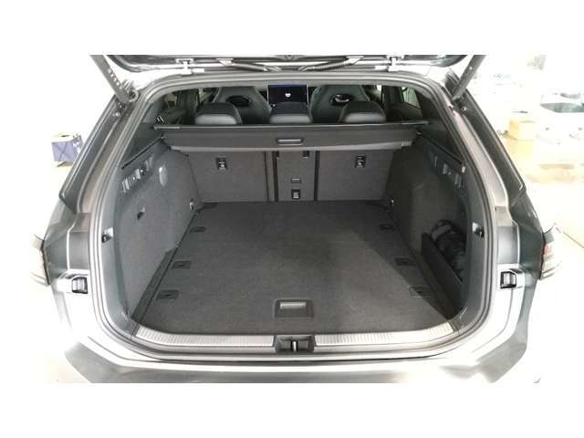弊社試乗車です★しっかり管理の上質な中古車です★