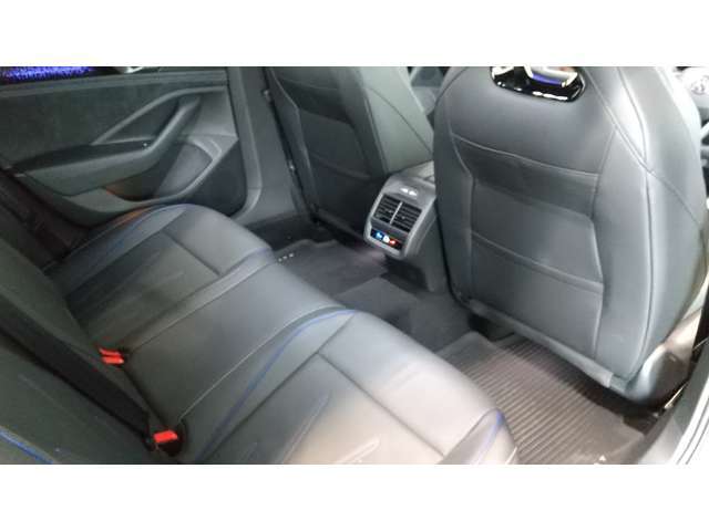 弊社試乗車です★しっかり管理の上質な中古車です★