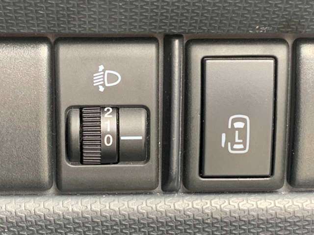 車好きならみんなやってるボディーコーティング施行可能！ボディの艶が違いますよね！小さなキズも目立たなくなります。ピカピカの車をご納車できるのは、お客様は当然ですが、私達もやっぱり嬉しいんです！